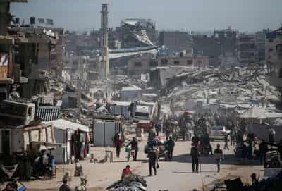 Image for Deadly Israeli strikes pound Gaza, Trump says 'people are starving'