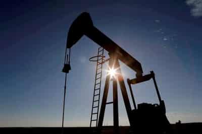 Image for Oil rises as US gasoline supplies tighten, Saudi says: ‘watch out’