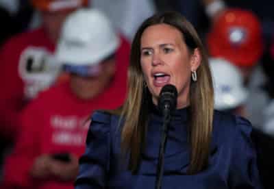 Image for Trump ally Arkansas governor Sarah Sanders to attend Davos forum