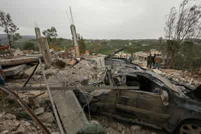 Image for A month into war, Lebanon's prime minister says no end in sight