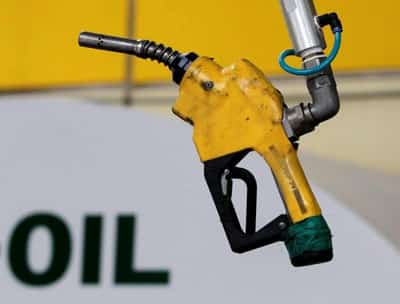 Image for Oil rises from 3-week low as supply concerns linger
