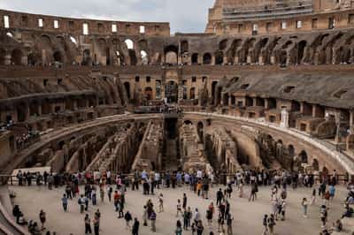 Image for Moody's lifts outlook on Italy to 'positive' as finances improve