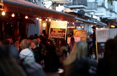 Image for German services sector grows in September on strong demand, PMI shows