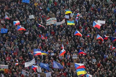 Image for Czechs rally in country's largest anti-government protest since 2019