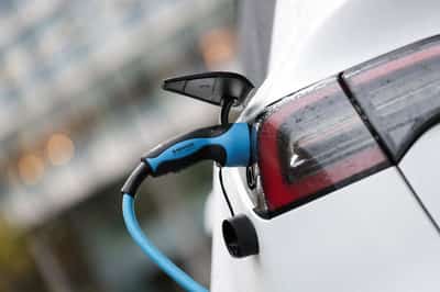 Image for British carmakers seek clarity on 'Made in EU' rule as trade risks grow