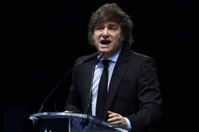 Image for Argentina's Milei insults Spanish PM Sanchez again