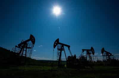 Image for Trump tariff threat pushes oil to five-month low