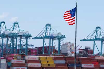 Image for US government turmoil stalls thousands of export approvals, sources say