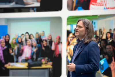 Image for Slate of Google updates boost its smartwatch, work collaboration efforts