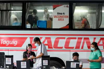 Image for Philippines&#8217; Duterte threatens those who refuse the COVID-19 vaccine with jail