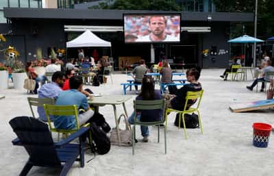 Image for Soccer-English pubs get 5 a.m. licence for World Cup game against Mexico