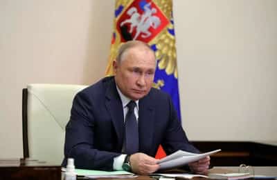 Image for Explainer-Nervous Europe sees Putin’s gas-cut threat as bluster