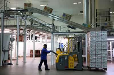 Image for UK factories report plunge in output, adding to economic slowdown signs