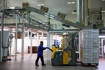Image for UK factories report plunge in output, adding to economic slowdown signs