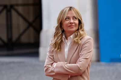 Image for Italy's Meloni moves to allow naval blockades against migrants