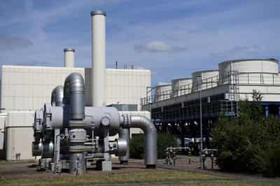 Image for Analysis-Europe's low gas stocks pile on the economic and political pressure
