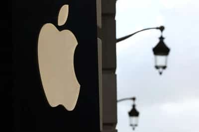 Image for Apple to let developers distribute apps directly from their sites