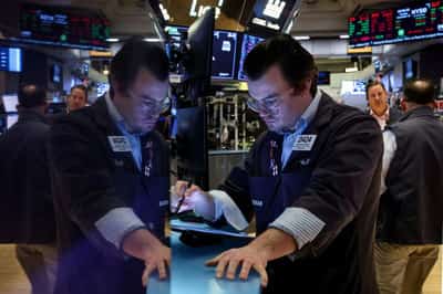 Image for Stocks fall, US yields rise after strong US data