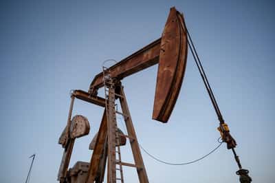 Image for Oil falls after Trump says US would help free ships stranded in Strait of Hormuz
