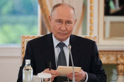 Image for Putin urges Germany to make decision on buying Russian gas again via Nord Stream