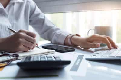 Image for Balancing Risk and Reward: Strategies for Choosing the Right Investment Funds