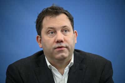 Image for German finance minister says central bank independence is 'clear line'