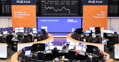 Image for European shares inch higher on earnings boost; Maersk drops
