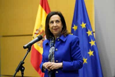 Image for Spain to move Iraq troops over risks from Iran war, defence minister says
