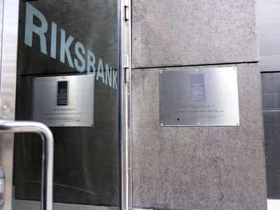 Image for Swedish central bank keeps rates on hold at 1.75%, sees no change ahead