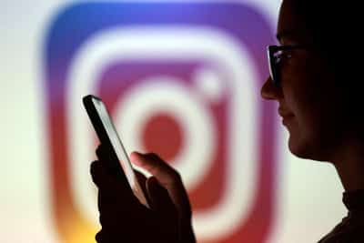 Image for Meta to give teens' parents more control after criticism over flirty AI chatbots