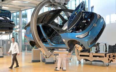 Image for Spain urges EU not to weaken 2035 combustion engine ban, letter shows