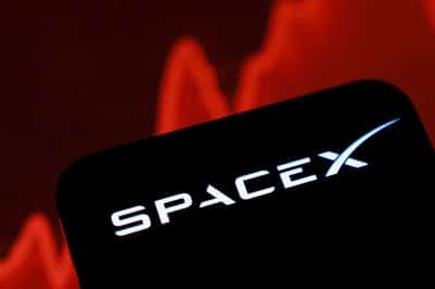 Image for SpaceX investors, ahead of results, press Musk on Tesla merger