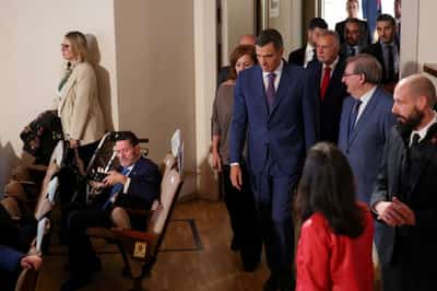 Image for Spain pays tribute to Franco's victims 50 years after his death