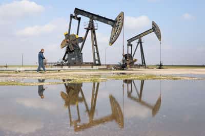 Image for Oil falls more than $1 on greater flows despite US-Iran war