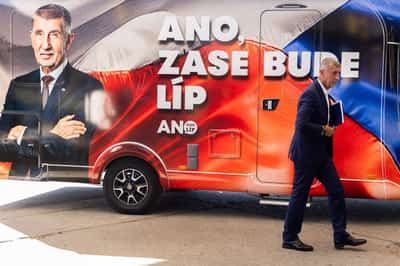 Image for Anonymous TikTok accounts backing radical parties before Czech vote, study finds