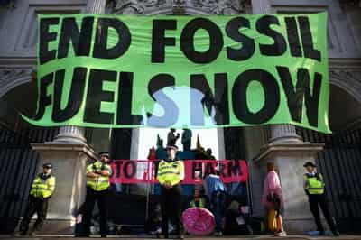 Image for Britain moves ahead with mandatory climate plans for companies