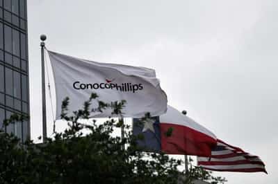 Image for Analysis-Big Oil gets investor reprieve as energy worries trump climate concerns
