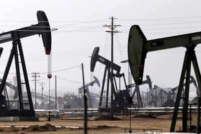 Image for Exclusive-Shell plans to exit California joint venture with Exxon Mobil -sources