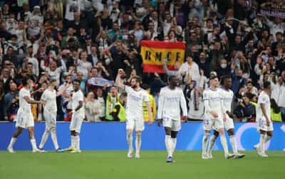 Image for Soccer-Spanish media hail Real Madrid after “Bernabeu’s greatest night”
