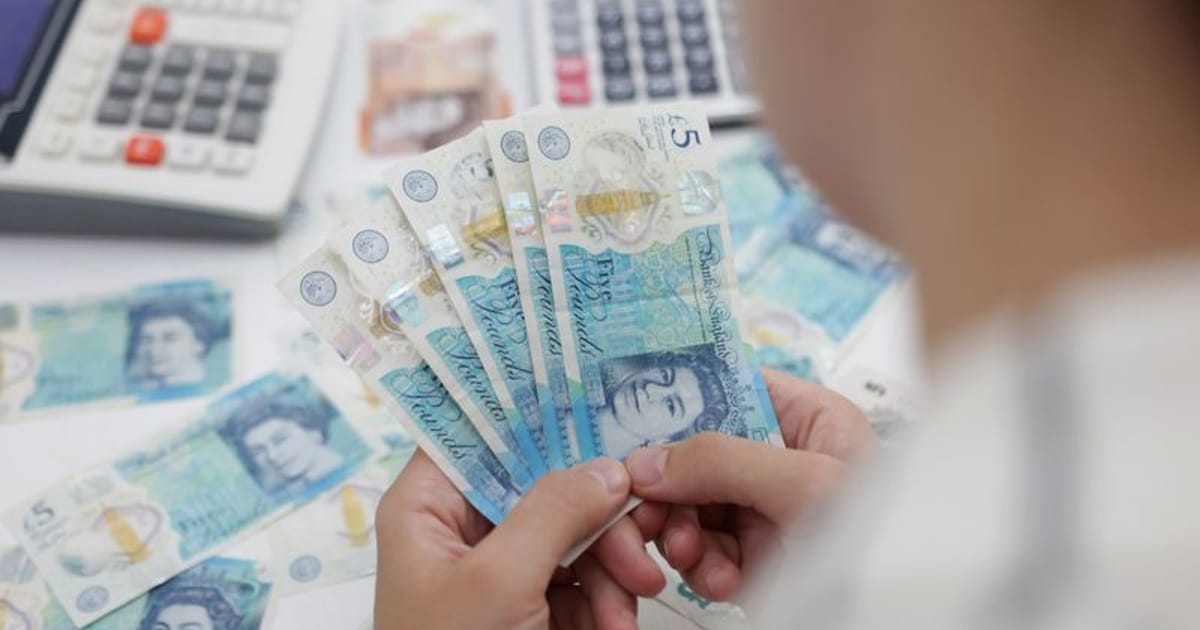 Investors such as cenbanks interested in UK gilts after yield surge, Natwest Markets CEO says