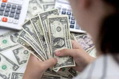 Image for Powell’s warning on higher U.S. rates pushes dollar to 3-mth high