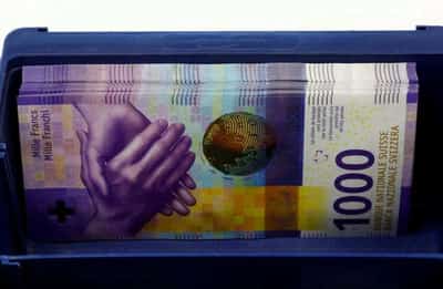 Image for Swiss to vote on preventing cashless society, pressure group says