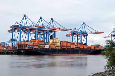 Image for Europe Q2 earnings: Strong euro, tariff worries weigh but banks shine
