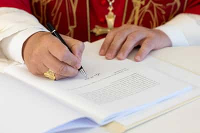 Image for Pope Leo apologises for Church's historic role in slavery