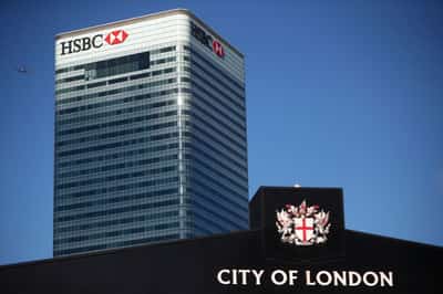 Image for BlackRock weighs HSBC's Canary Wharf tower for new London headquarters, FT reports
