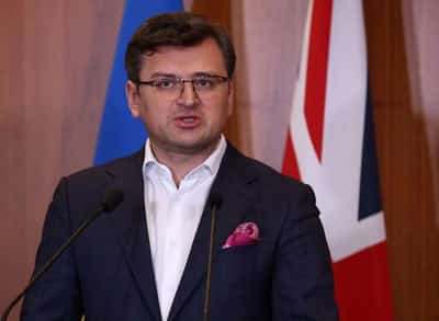 Image for U.S. and NATO allies pledge more arms to Ukraine