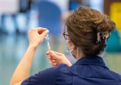 Image for Nurses in England and Wales to vote on strike action over pay