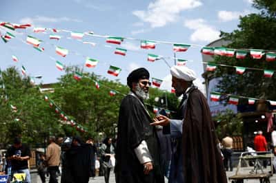 Image for Iran offers Strait deal; Trump dissatisfied but prefers non-military path