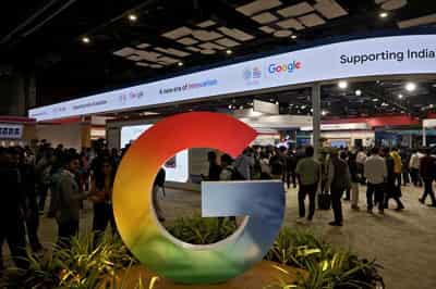 Image for Google probed by Swiss regulator over Android default search feature