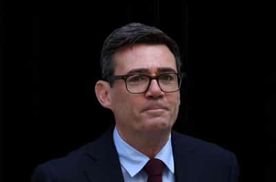 Image for UK PM Burnham to welcome Canada's Carney to Everton soccer game